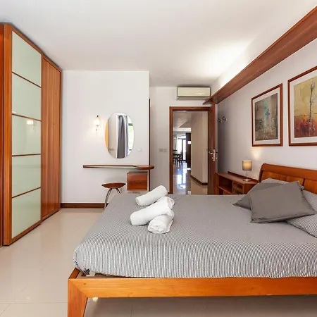 Bungalow With Super Pool Area With Wifi & Ac By 360 Estates *