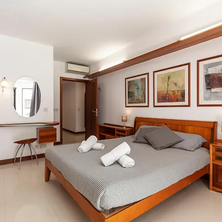 Bungalow With Super Pool Area With Wifi & Ac By 360 Estates San Ġiljan