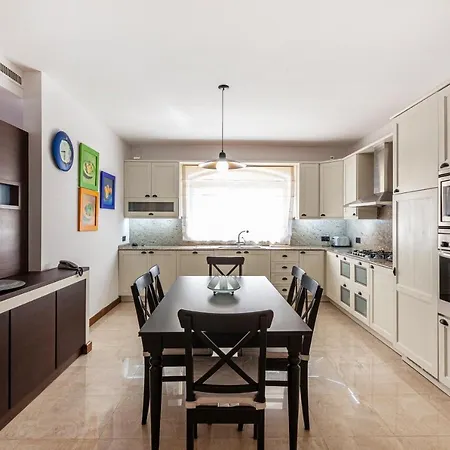 Bungalow With Super Pool Area With Wifi & Ac By 360 Estates